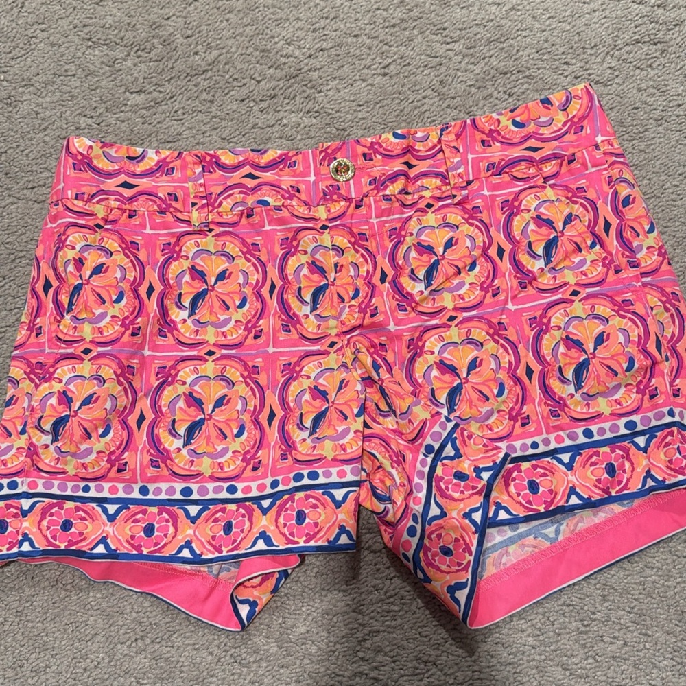 Lilly Pulitzer 8 Callahan 5” shorts